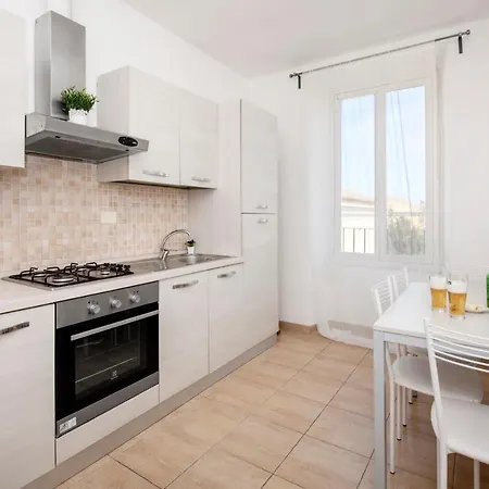 Apartman Large And Comfortable